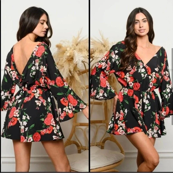 Bell sleeve surplice romper - Picture 3 of 5